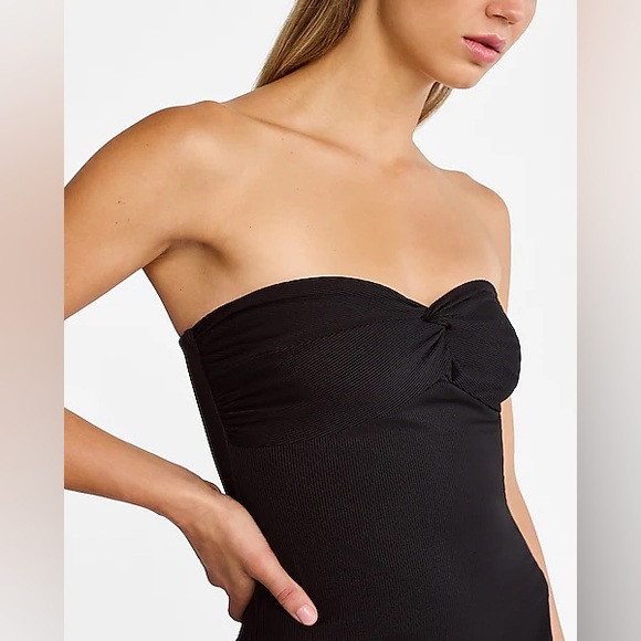 EXPRESS Body Contour Seamless Ribbed Twist Cropped Tube Olive Top NWT‎ Size S - Picture 2 of 4